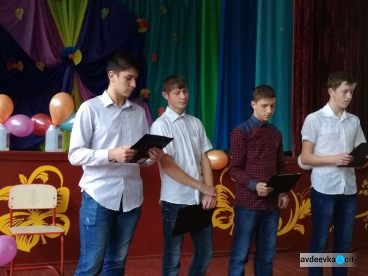 В Авдеевке студенты профтехучилища мечтают о комнате отдыха и музыкальном оборудовании (ФОТО