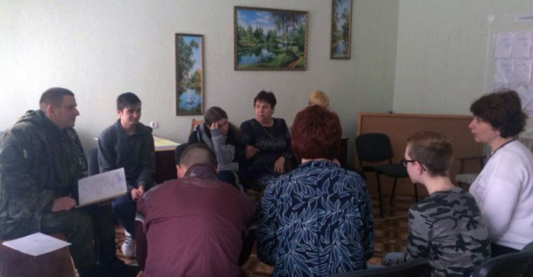 В Авдеевке наставляют детей на путь истинный