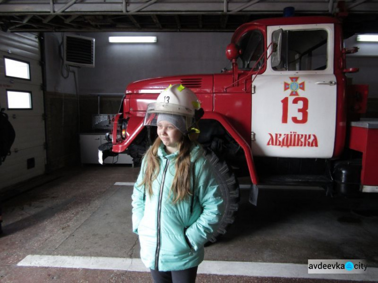 Школьники побывали в гостях у авдеевских спасателей (ФОТОФАКТ)
