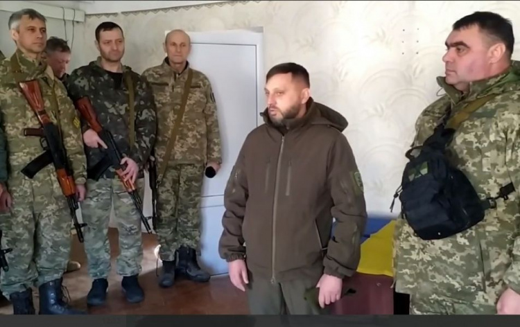 В Авдіївці новобранці тероборони прийняли присягу на вірність Україні