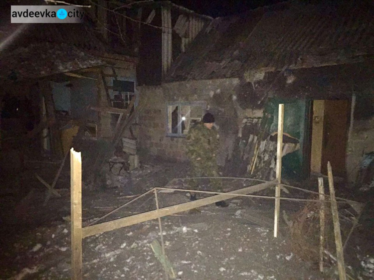 Авдеевка после вечерних обстрелов (ФОТО)
