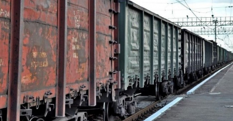 Объемы производства на промпредприятиях Донбасса упали из-за низкой пропускной способности перегона  Камыш-Заря-Волноваха