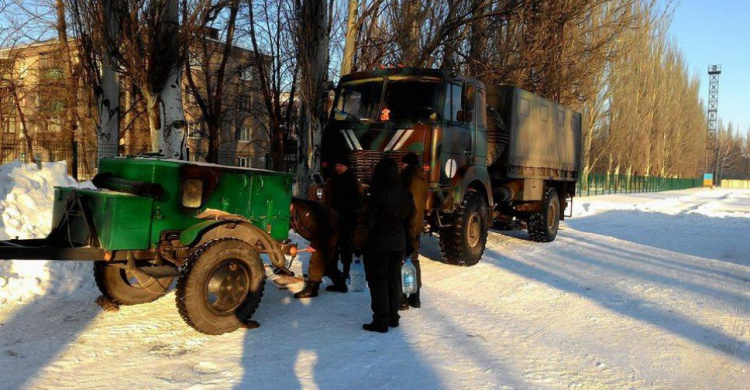 Обстрелы в Авдеевке не прекращаются: власти вынуждены провести эвакуацию мирных граждан