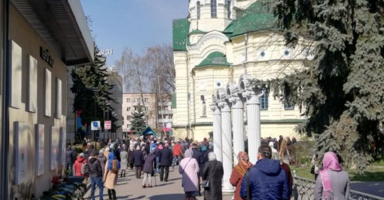 На Пасху решили ввести карантинные меры после нарушений на Вербное воскресенье