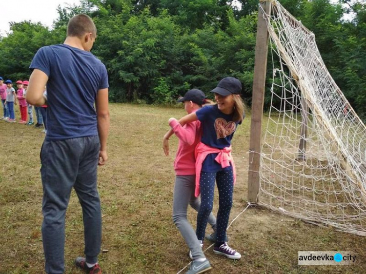 Детворе из Авдеевки устроили отдых в Закарпатье (ФОТО)