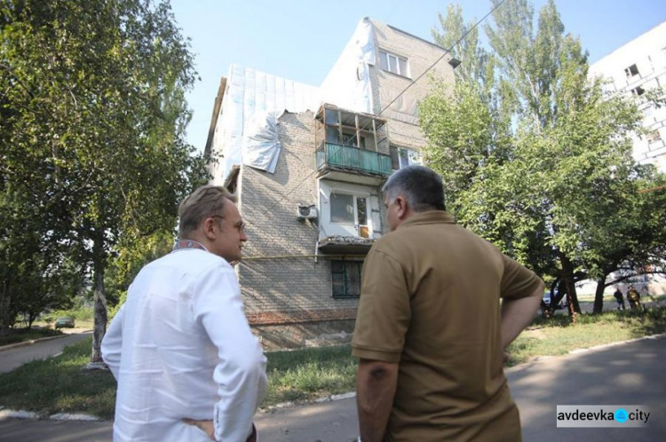 Мэр Львова посетил Авдеевку: были плов и разговор (ФОТО)