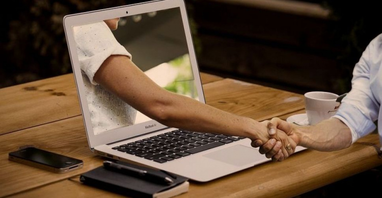 Авдеевская ВГА просит жителей города обращаться к ее сотрудникам удаленно