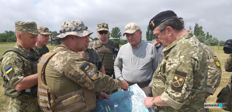 Кучма о ситуации на Донбассе: Украина пойдет к миру, не теряя ни одного из своих национальных интересов (ФОТО)