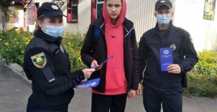 Авдіївські поліцейські розповіли містянам як захистити себе від крадіжок у громадських місцях