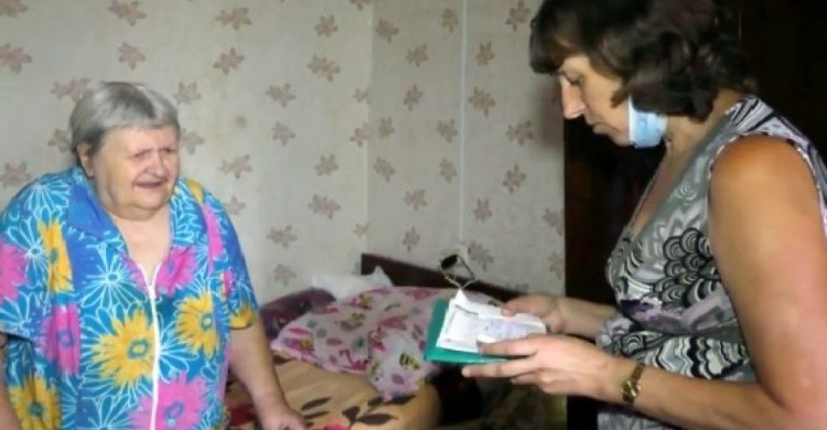 Сотрудники авдеевского терцентра стали героями акции "Спасибо соцработникам"