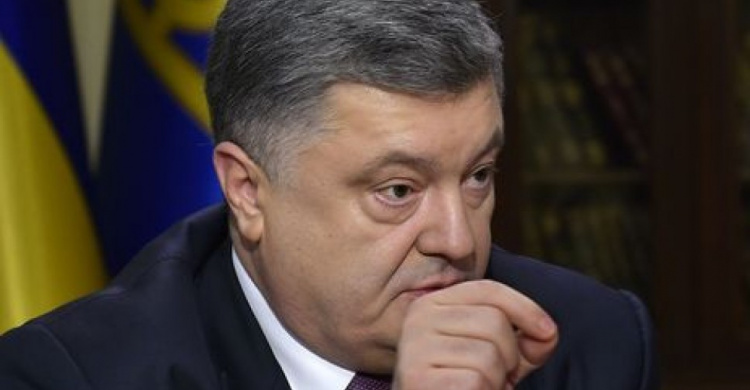Политическую ответственность за блокаду Донбасса несет «Самопоміч», - Порошенко