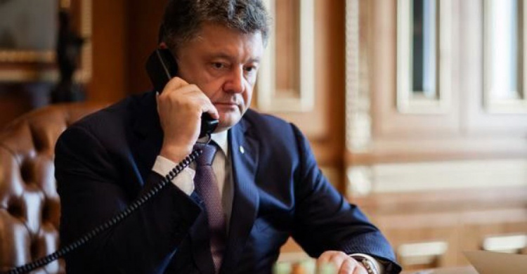 Порошенко доложили о ходе восстановления линии электропередач