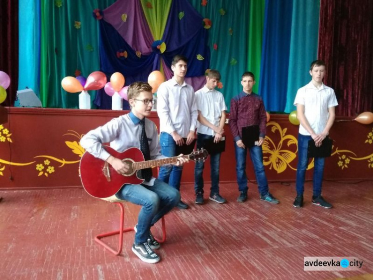 В Авдеевке студенты профтехучилища мечтают о комнате отдыха и музыкальном оборудовании (ФОТО