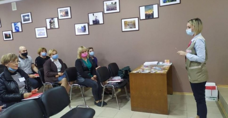 Для представників служб міста провели майстер-клас з подолання стресу