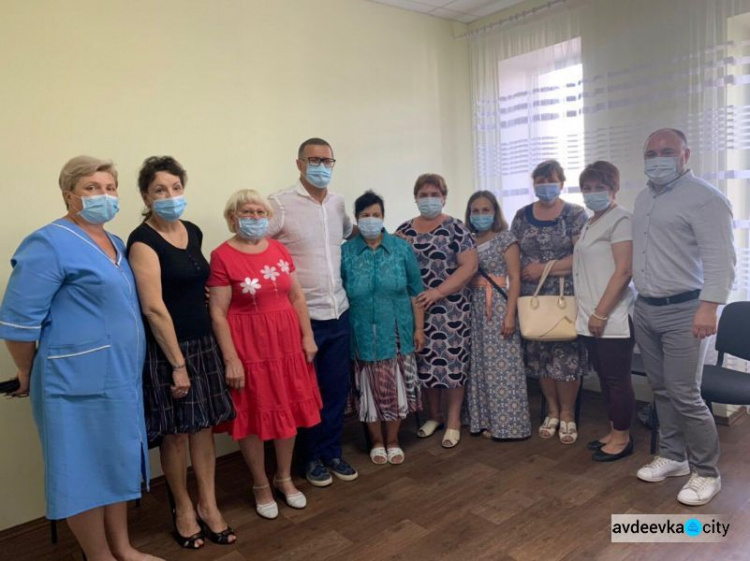 Народный депутат Муса Магомедов встретился с медиками Авдеевки и Ясиноватского района