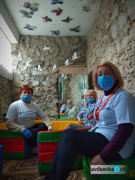 «Искорка» продолжает помогать особенным детям Авдеевки