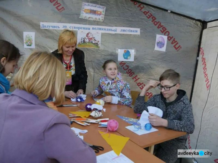 Жебривский пообещал Авдеевке постоянный областной пасхальный праздник (ФОТО)