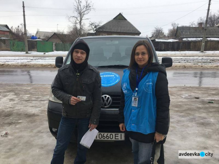Представители Пролиска-Авдеевка помогли жителям Ясиноватского района