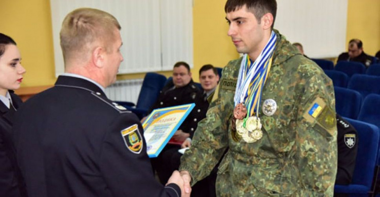 На Донетчине наградили лучших полицейских