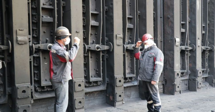 Метинвест направил на обеспечение безопасности сотрудников АКХЗ 2,5 миллиона гривен.