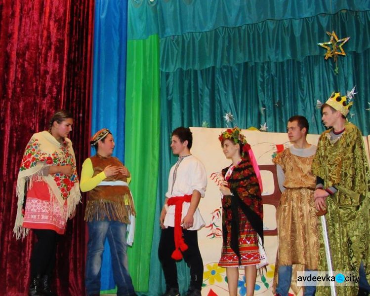 В Авдеевке устроили фестиваль рождественских вертепов: появились фото