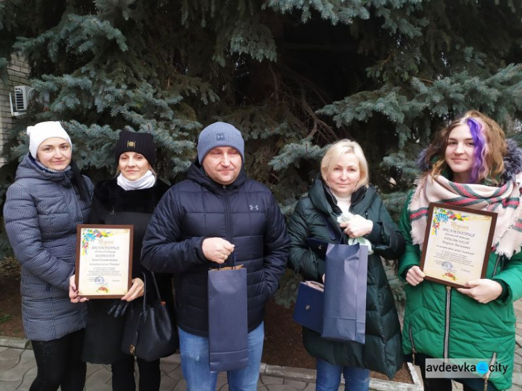 В Авдіївці визначили найкращу новорічну вітрину. ФОТОФАКТ