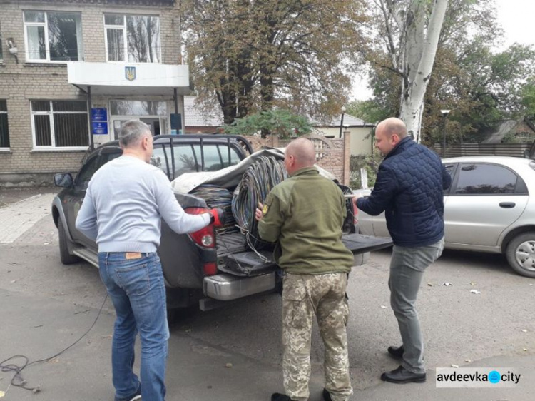 Авдеевские "симики"  не оставили без помощи ни военных, ни жителей прифронтовых районов (ФОТО)