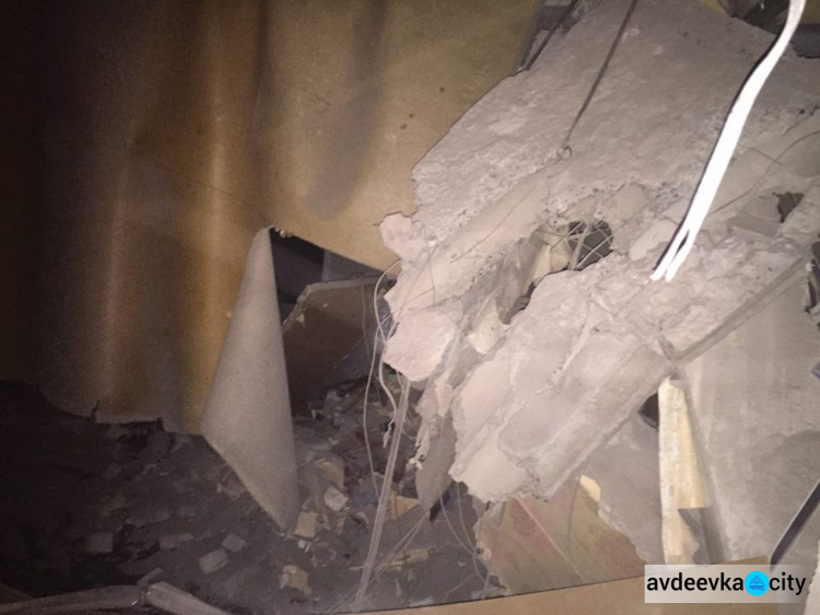 Авдеевка снова попала под обстрел боевиков:  мирный житель погиб, есть разрушения (ФОТО)