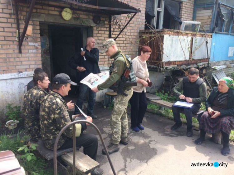 Офицеры Cimic Avdeevka доставили подарки детям, местным жителям и военнослужащим (ФОТО)