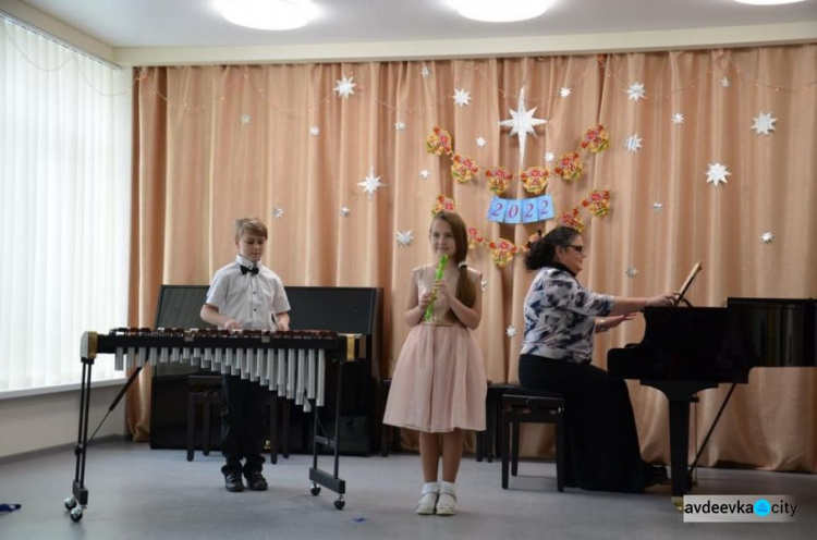 В оновленій концертній залі музичної школи пройшли два фестивалі дитячої творчості