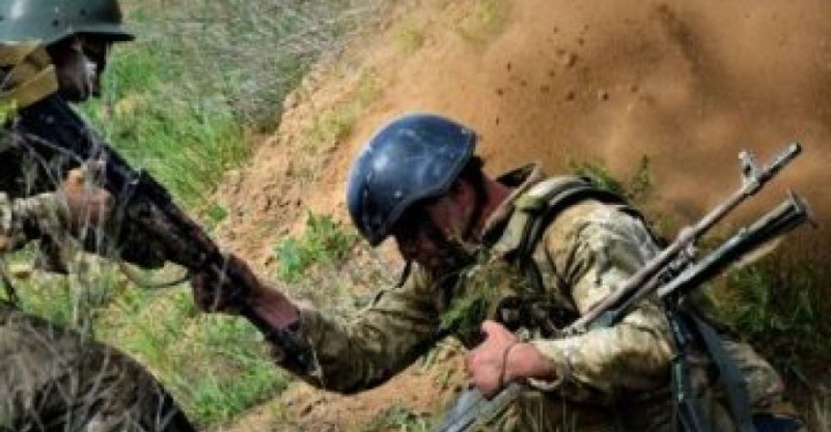 На Донбассе 13 обстрелов, у ВСУ потери