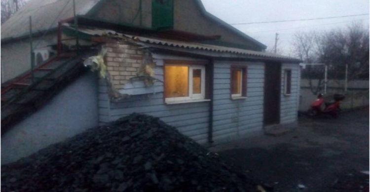 Марьинку накрыл обстрел. Опубликованы фото