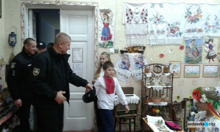 Детей из Авдеевке могут оздоровить в Харькове и на Хмельнитчине, - глава полиции Донецкой области (ФОТО+ВИДЕО)