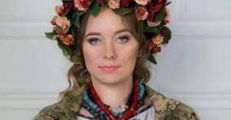 Сильні духом: військовослужбовиця, що несла службу в Авдіївці, втратила ногу, але пробігла марафон