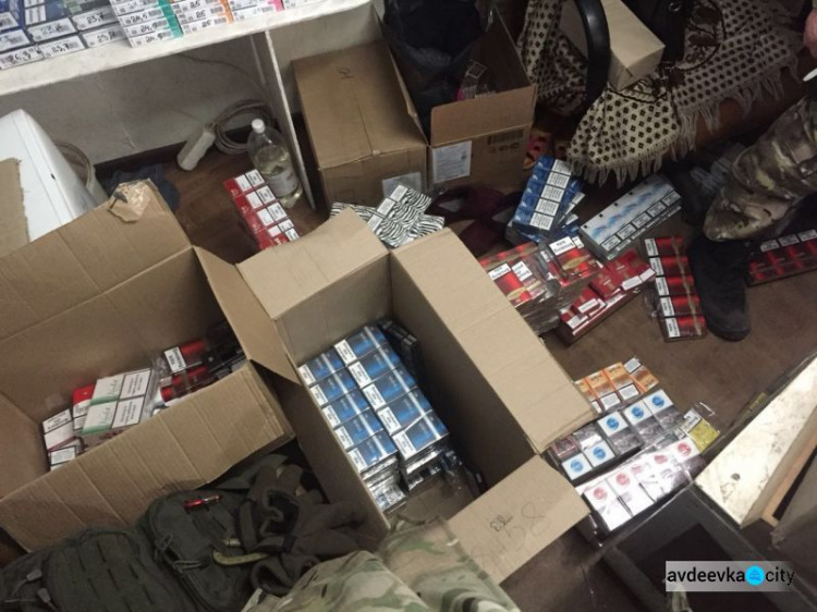 В Авдеевке налоговая милиция изъяла 1,6 тысяч пачек контрафактных сигарет (ФОТО)