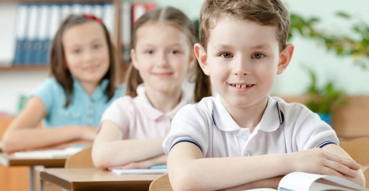 Родителям авдеевских первоклассников: прием документов продлен