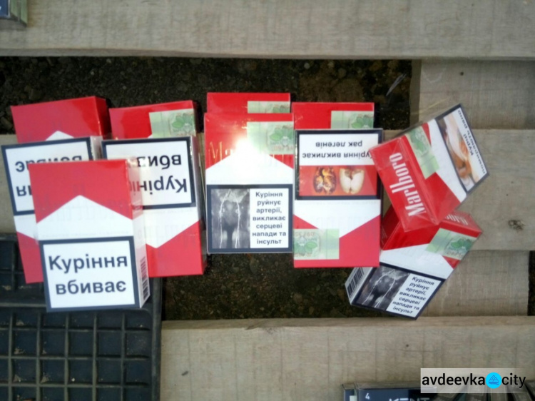 Ситуация на контрольных пунктах выезда и въезда на линии разграничения в зоне АТО (ФОТО)