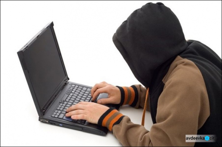 Полицейские Авдеевки разыскивают мошенников, которые продали горожанам виртуальные самокаты