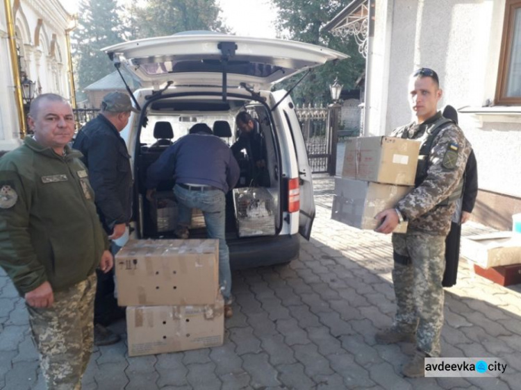 Авдеевские "симики"  не оставили без помощи ни военных, ни жителей прифронтовых районов (ФОТО)