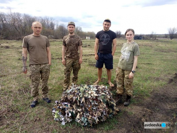 Школьники Авдеевки помогли военным (ФОТО)