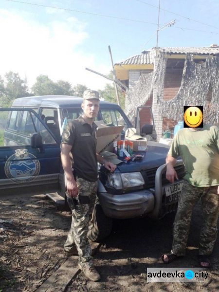 Авдеевские "симики" не останавливаются: помогают и военным, и мирным жителям (ФОТО)