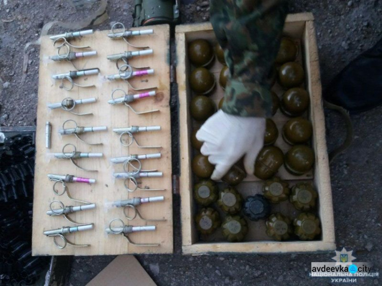 На Донетчине  полиция опустошила тайники  диверсантов и запасы "оружейных баронов" 