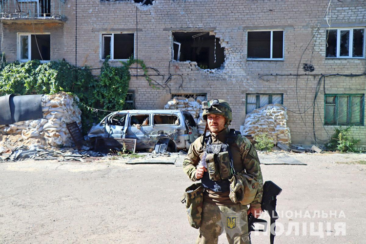 Керівник поліції Покровського района перевірив, як несуть службу правоохоронці в Авдівці