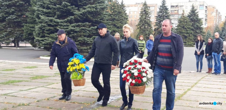 В Авдеевке отметили День освобождения Украины (ФОТО)