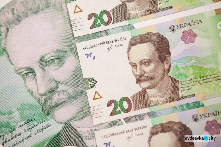 90% украинских работодателей платят зарплаты «в конвертах»
