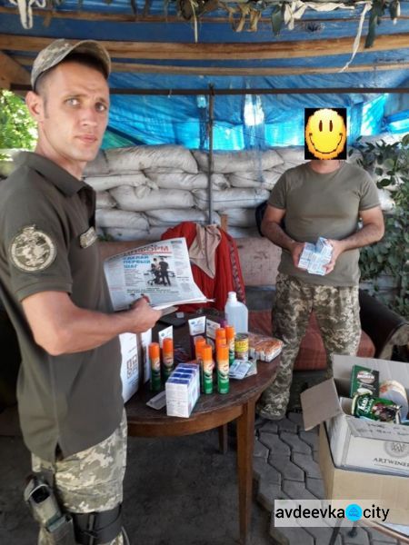 Авдеевские "симики" не останавливаются: помогают и военным, и мирным жителям (ФОТО)