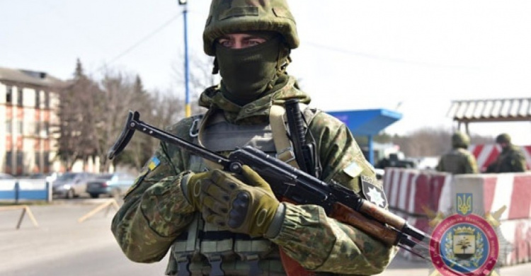 На блокпостах Донетчины задержали более 10 возможных боевиков