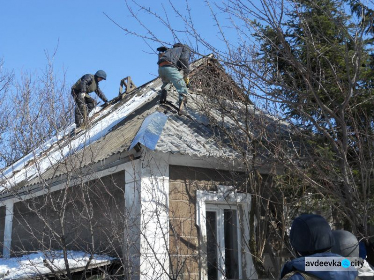  Преодолена очередная отметка: в Авдеевке восстановлен 301 поврежденный обстрелами дом (ФОТО) 