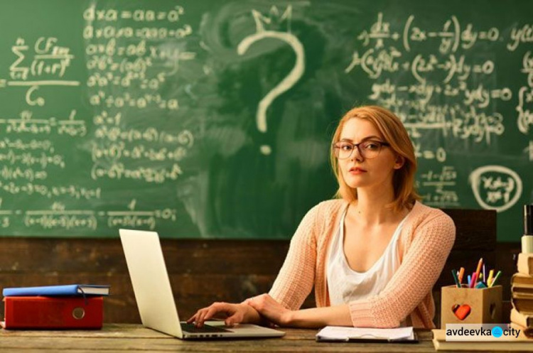 Минфин предлагает уволить  часть учителей страны