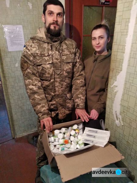 Авдеевские «симики» вновь передали помощь военным и местному населению